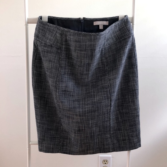 Beautiful textured Banana Republic skirt - Picture 1 of 7